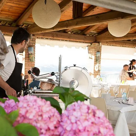 Farm stay San Giorgio Neviglie